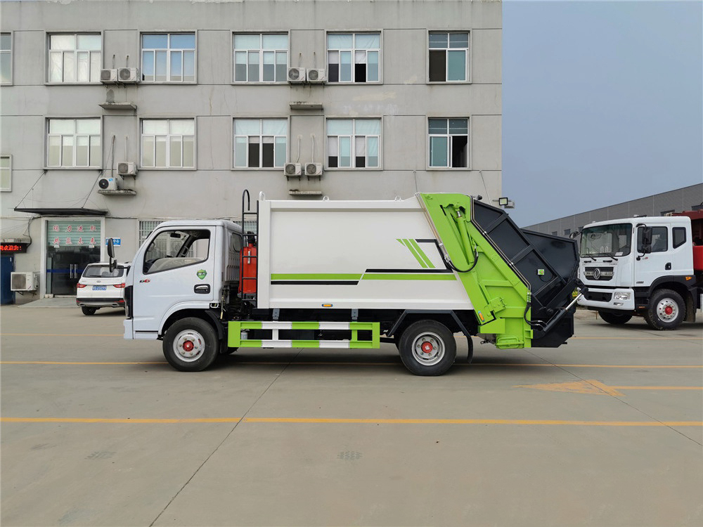 國六5立方東風D6 壓縮垃圾車